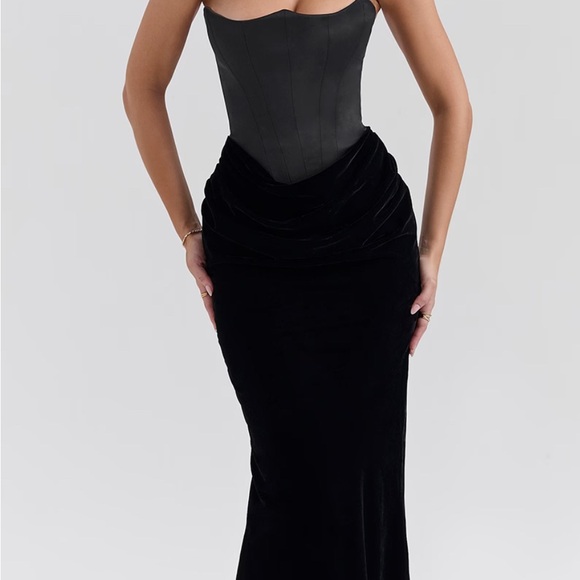 House of CB PERSEPHONE - Picture 1 of 4